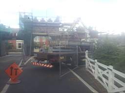castlepark gate - 12690.jpg